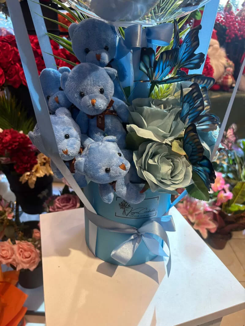 Balonlu Erkek Bebek Çiçeği